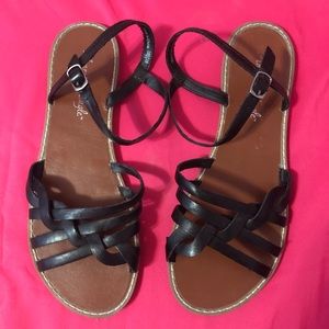 American Eagle Sandals
